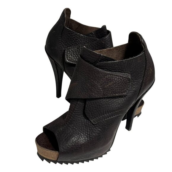 $540 Women PEDRO GARCIA Chenoa Dk Brown Peep Toe Leather Stiletto Booties 39 - Picture 2 of 12